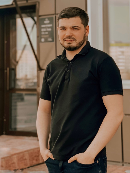 Денис Якупов